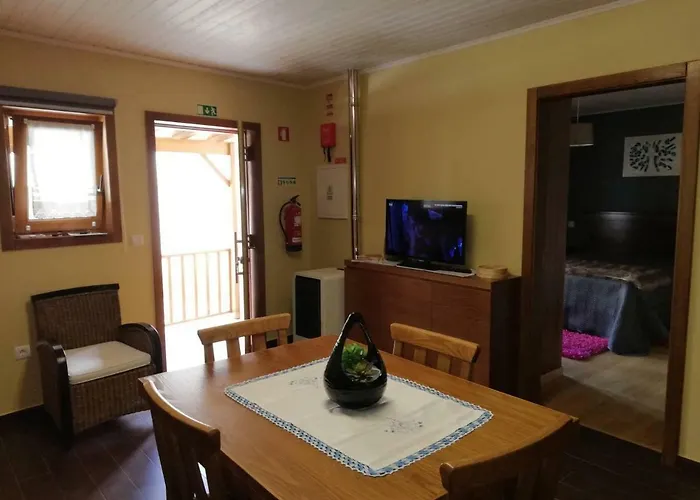 Casa Do Terreiro * 라세도데카발라이로스